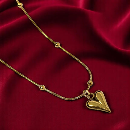 Anti Tarnish Heart Shape Pendant with Chain in Gold Plated Stainless Steel for Girls and Women
