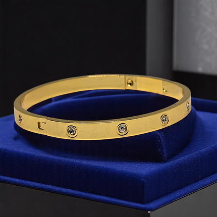 Gold Plated Anti Tarnish Bracelet for Women & Girls, Trendy Anti Tarnish Jewellery for Regular Wear