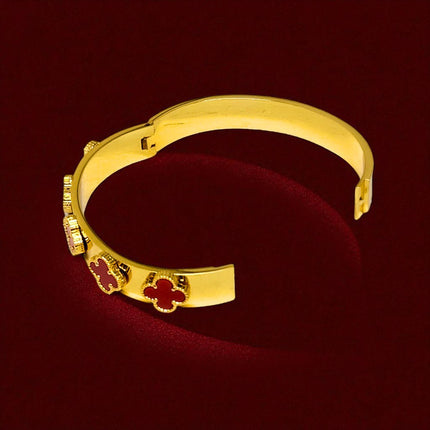 Elegant Gold Plated Anti Tarnish Bracelet with Green Clover Charms For Girls & Women