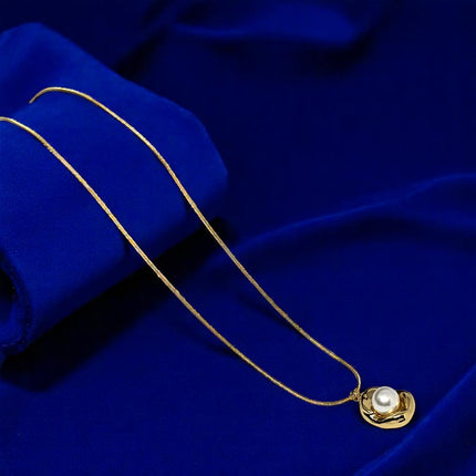 Gold Plated Anti Tarnish Pearl Pendant with Chain, Stainless Steel Waterproof Chain for Women & Girls