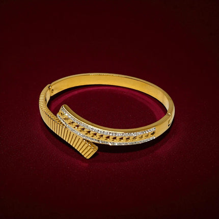 Gold Plated Stainless Steel Anti Tarnish Bracelet with Stone
