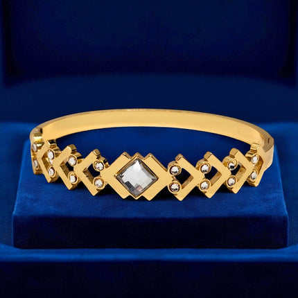 Gold Plated Stainless Steel Anti Tarnish Bracelet with Stone