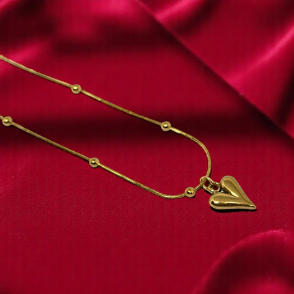 Anti Tarnish Heart Shape Pendant with Chain in Gold Plated Stainless Steel for Girls and Women