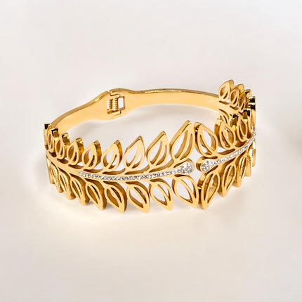Elegant Leaf Design Gold-Plated Bracelet with Sparkling Stones for Women & Girls