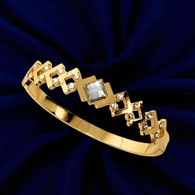 Gold Plated Stainless Steel Anti Tarnish Bracelet with Stone